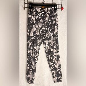 Lou & Grey FORM Printed Leggings XS Black White